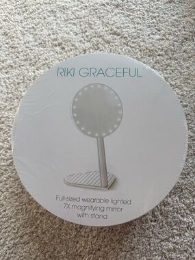 RIKI GRACEFUL Lighted 7X Magnifying Mirror - White/Silver